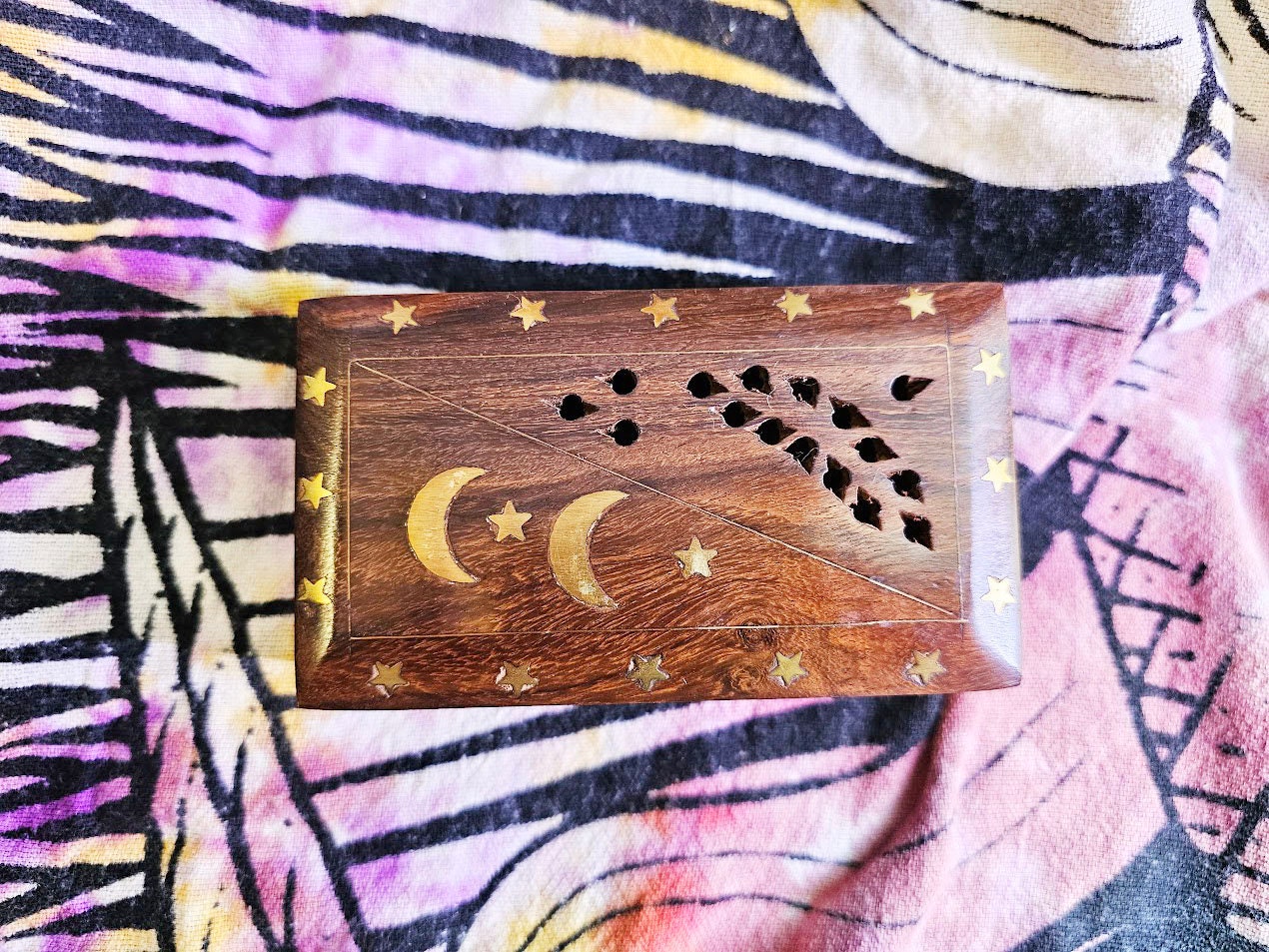 Celestial Wood Box Set, Moon & Stars Metal Inlay, Irish Wooden Box, Welsh Keepsake, Hand Engraved Magic, Witch Tarot Card, Wiccan, Pagan - Image 9