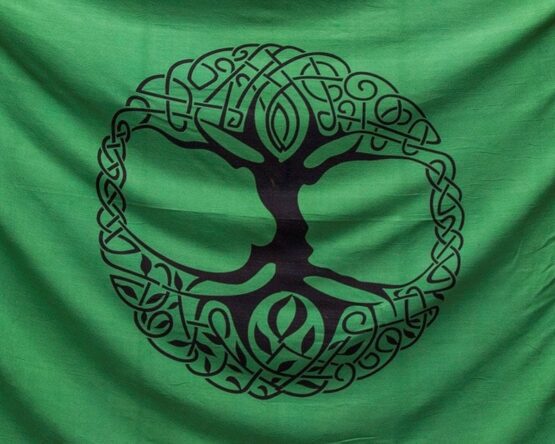 Green Celtic Tree of Life Tapestry, Irish Twin Bed Spread, Renaissance Festival Wall Hanging, Welsh Table Cloth, 100% Cotton Decoration - Image 2