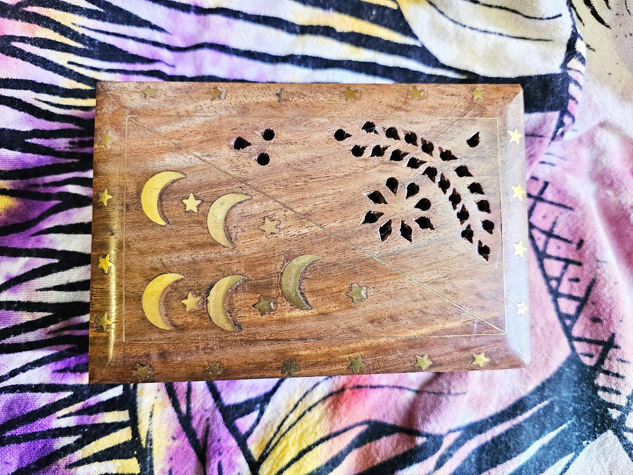 Celestial Wood Box Set, Moon & Stars Metal Inlay, Irish Wooden Box, Welsh Keepsake, Hand Engraved Magic, Witch Tarot Card, Wiccan, Pagan - Image 7